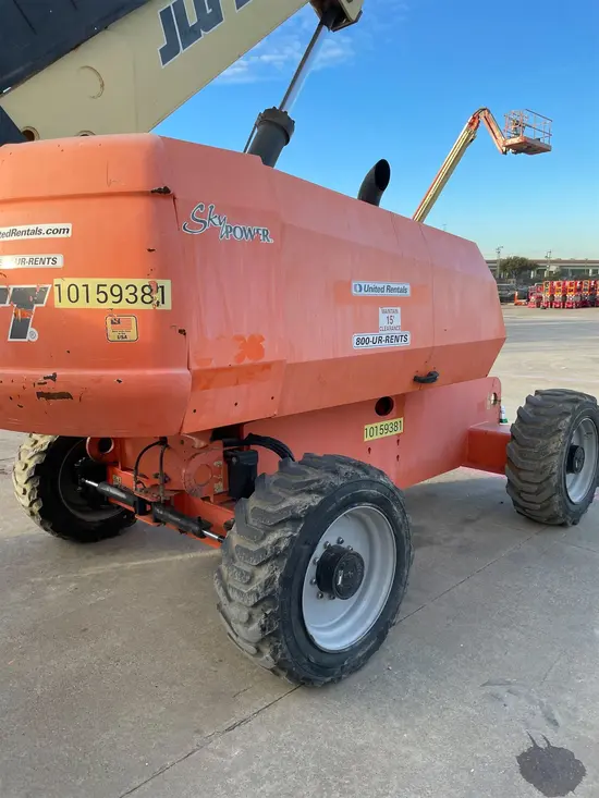 2013 JLG 600S Boom Lift