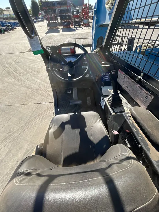 2014 Genie GTH-844 Forklift