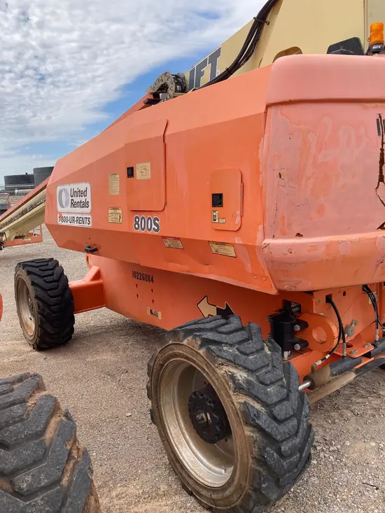 2014 JLG 800S Boom Lift
