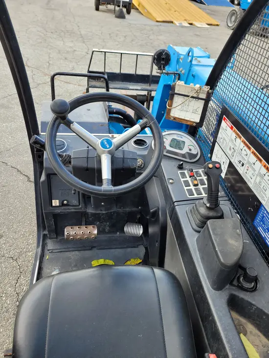 2017 Genie GTH-5519 Forklift