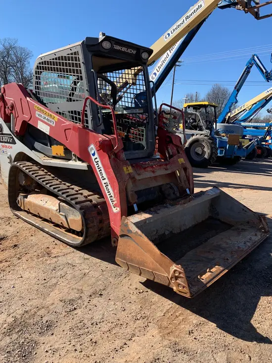 2017 Takeuchi TL10V2-R Track Loader