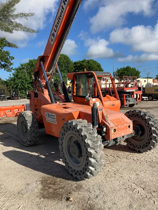 2016 SKYTRAK 6042 Forklift