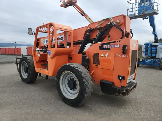 2016 SKYTRAK 6042 Forklift