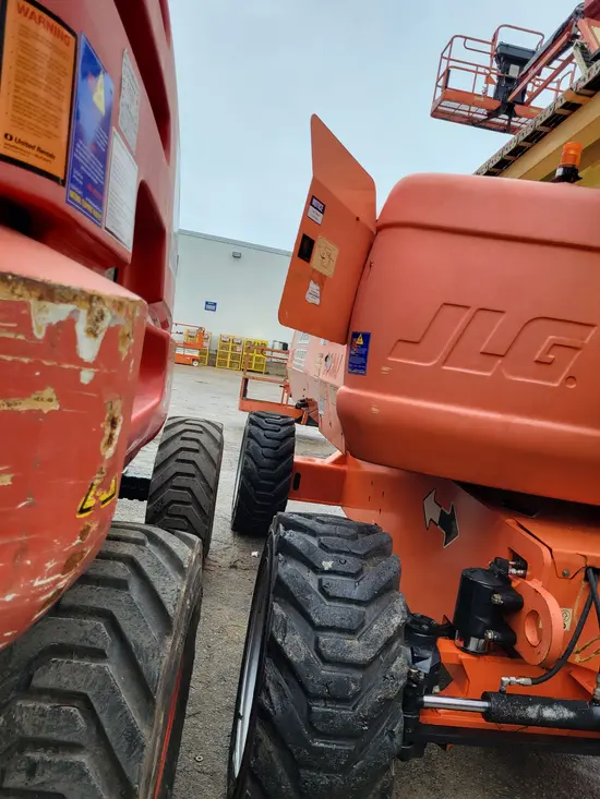 2016 JLG 800AJ Articulating Boom Lift