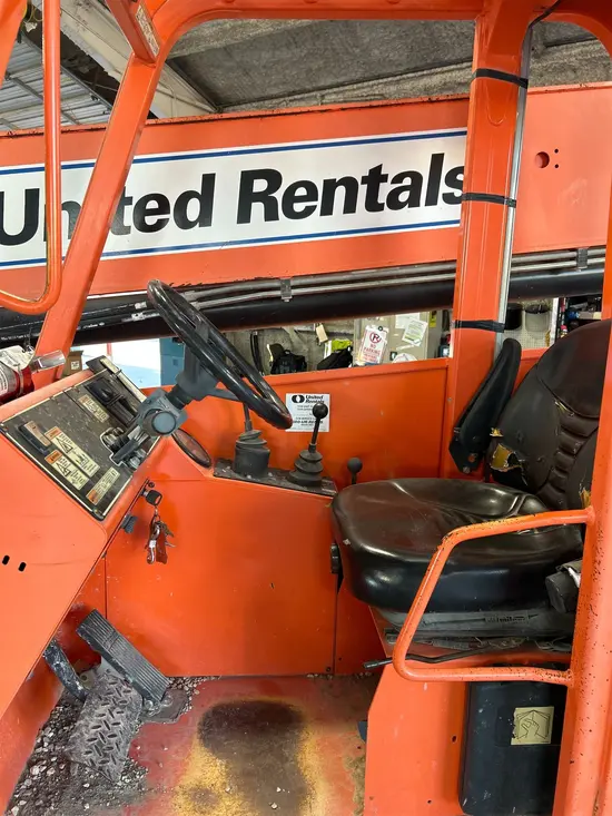2014 SKYTRAK 8042 Forklift