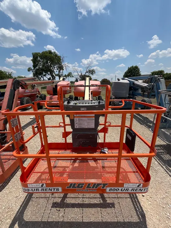 2015 JLG 400S Boom Lift