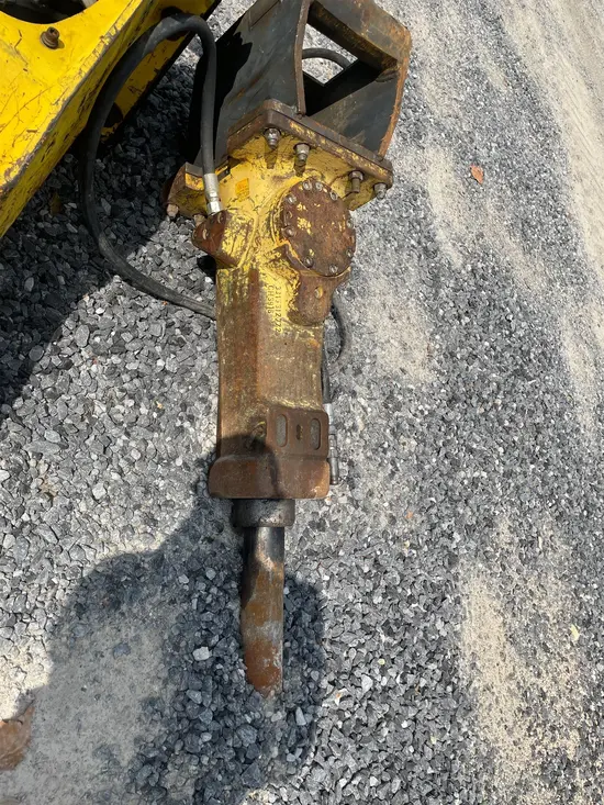 2016 Atlas Copco SB 452 Attachment