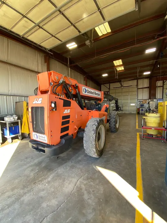 2016 SKYTRAK 6042 Forklift