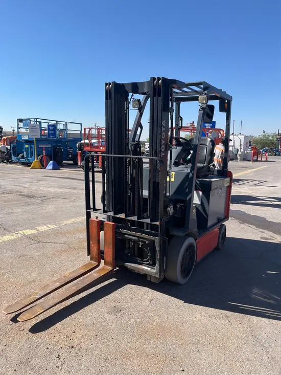 2018 Toyota 8FBCU25 Warehouse Forklift