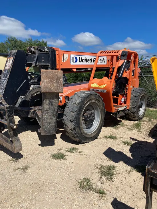 2017 SKYTRAK 10054 Forklift