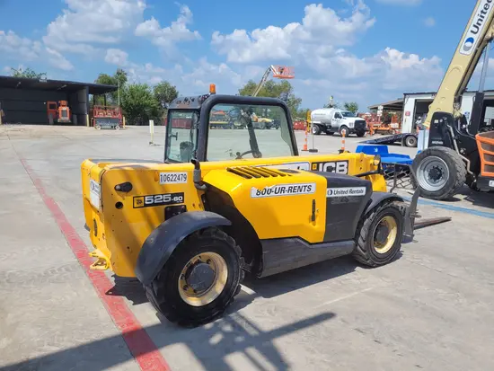 2017 JCB 525-60 Forklift