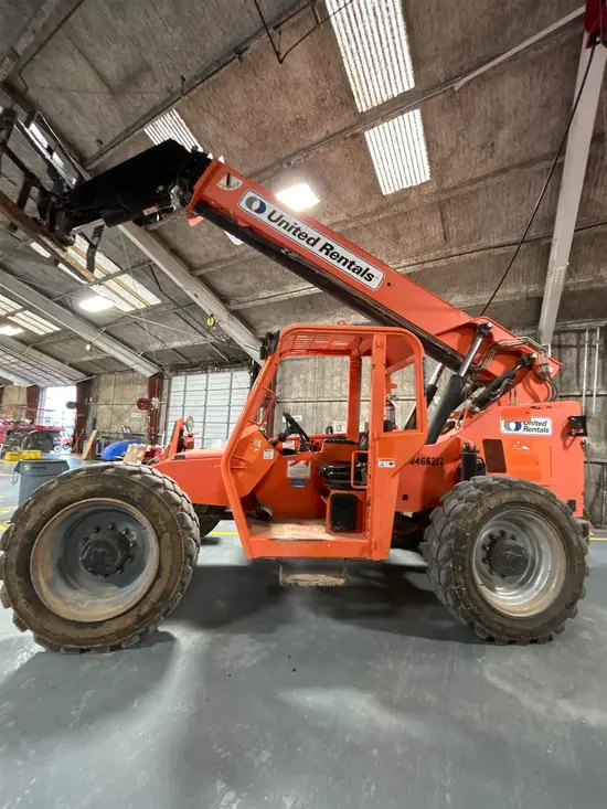 2016 SKYTRAK 8042 Forklift