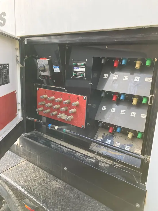 2017 Cummins C300D6R Diesel Generator