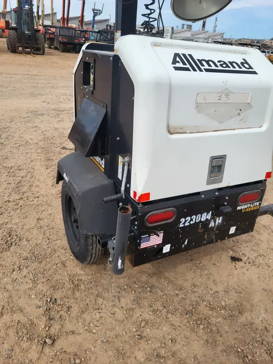 2019 Allmand NLV-ML3EC Portable Work Light