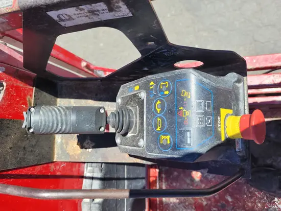 2018 MEC MICRO 19 Scissor Lift