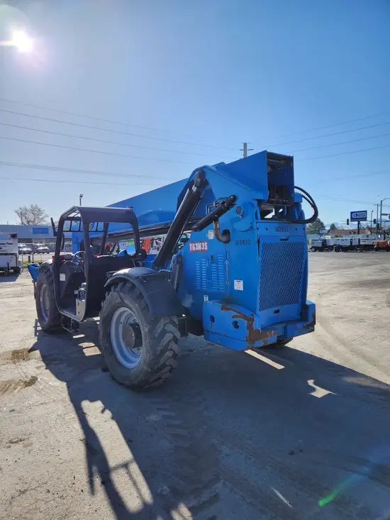 2016 Genie GTH-1056 Forklift