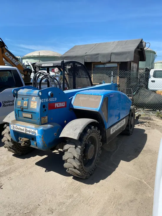 2015 Genie GTH-5519 Forklift