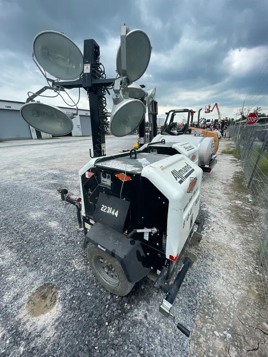 2019 Allmand NLV-ML3EC Portable Work Light
