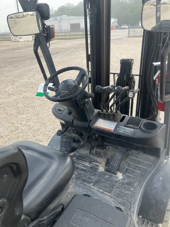 2016 Toyota 8FDU30 Warehouse Forklift