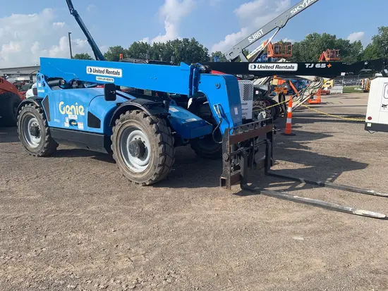 2017 Genie GTH-844D Forklift