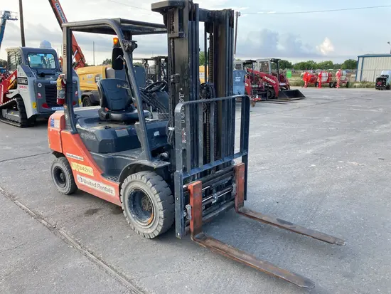 2018 Toyota 8FDU25 Warehouse Forklift