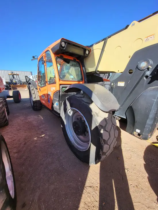 2017 JLG 1055 Forklift