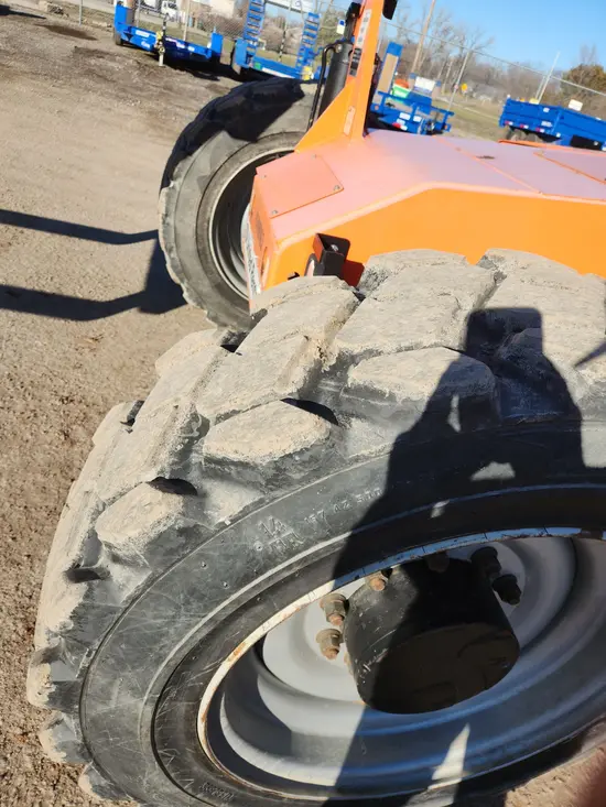 2016 SKYTRAK 6042 Forklift