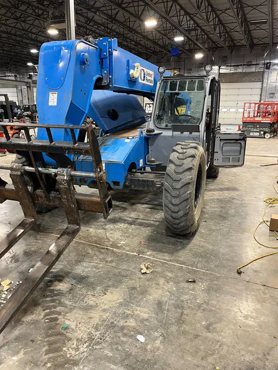 2014 Genie GTH-844D Forklift