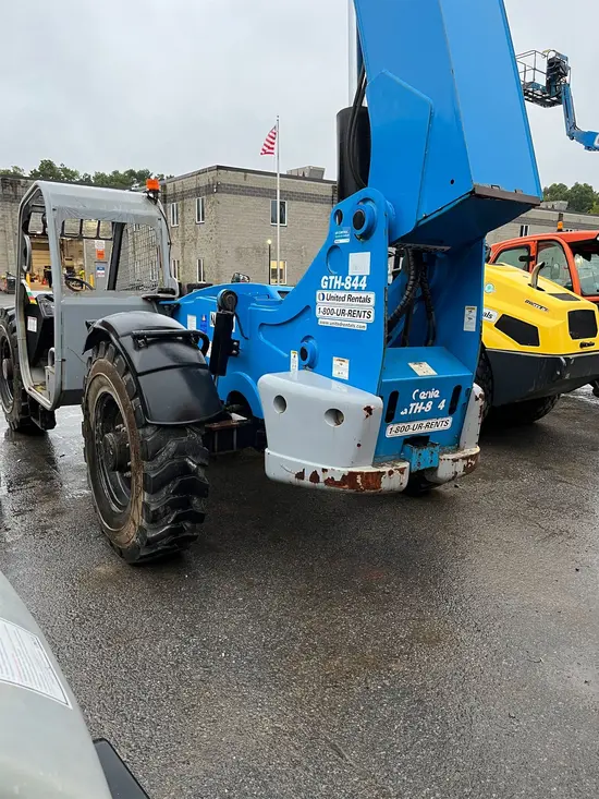 2014 Genie GTH-844D Forklift
