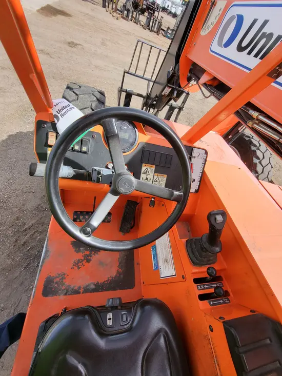 2016 SKYTRAK 6042 Forklift
