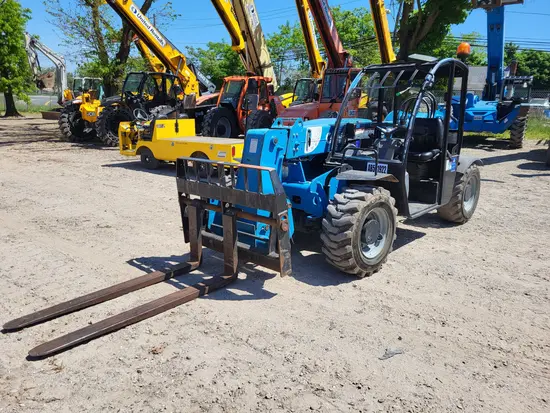 2015 Genie GTH-5519 Forklift
