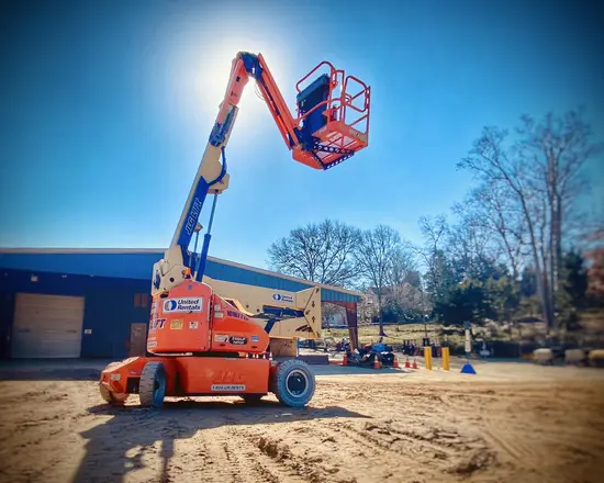 2013 JLG E400AJPN Articulating Boom Lift