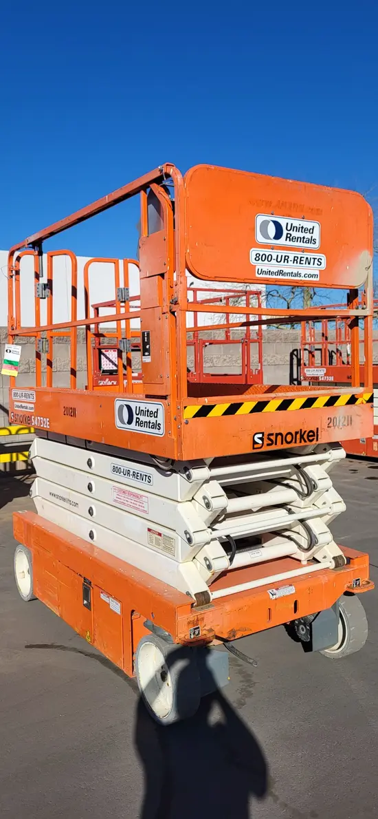 2017 Snorkel S4732E Scissor Lift