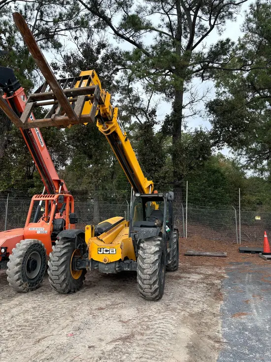 2014 JCB 507-42 Forklift