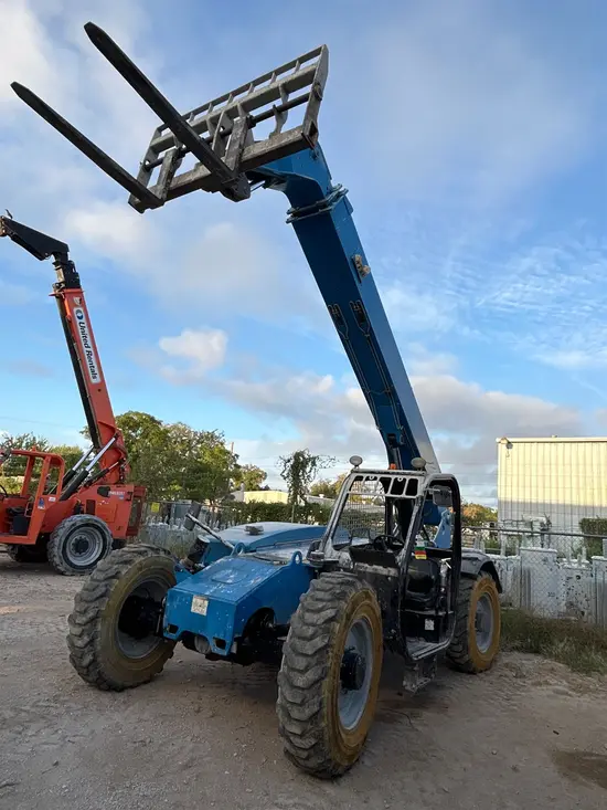 2015 Genie GTH-844 Forklift