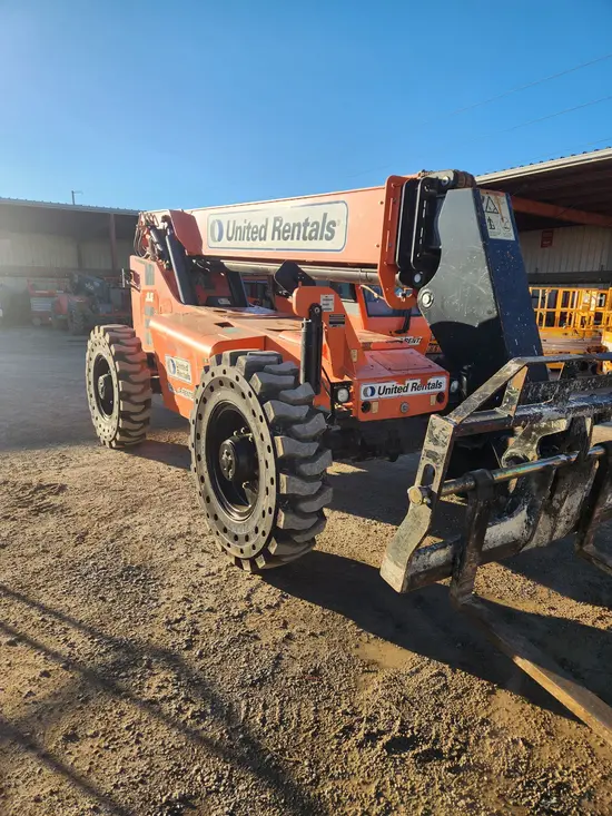 2016 SKYTRAK 8042 Forklift
