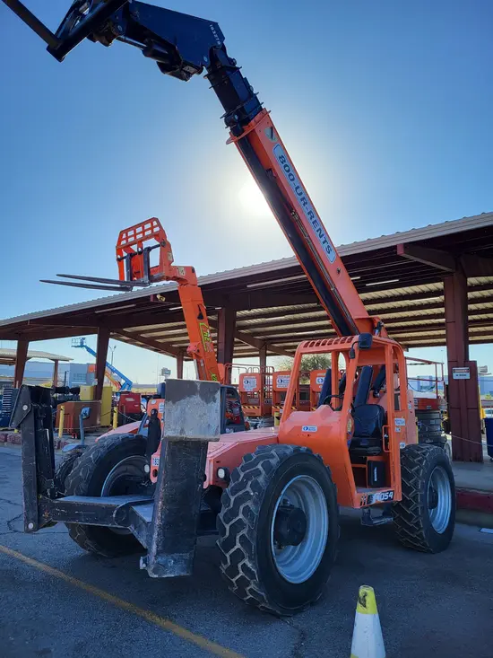 2017 SKYTRAK 10054 Forklift