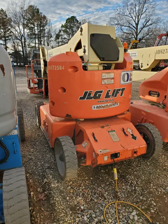 2013 JLG E400AJPN Articulating Boom Lift