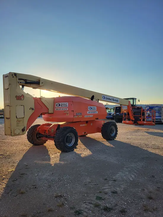 2013 JLG 800A Articulating Boom Lift