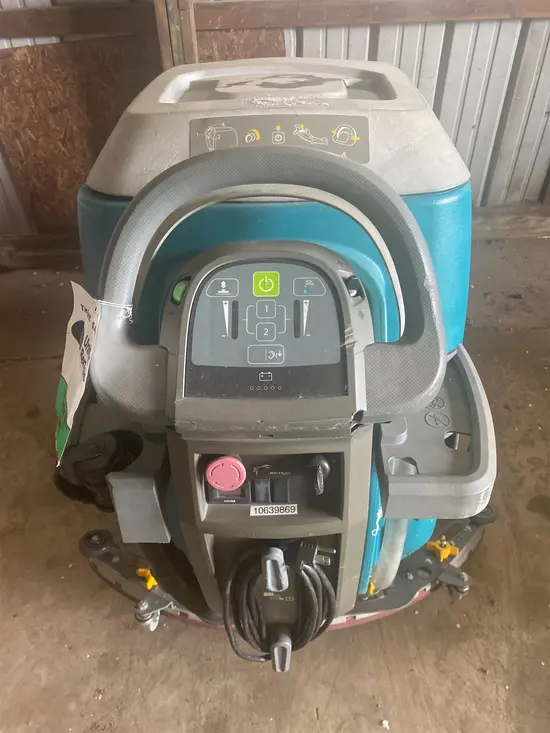 2017 Tennant T500 Scrubber