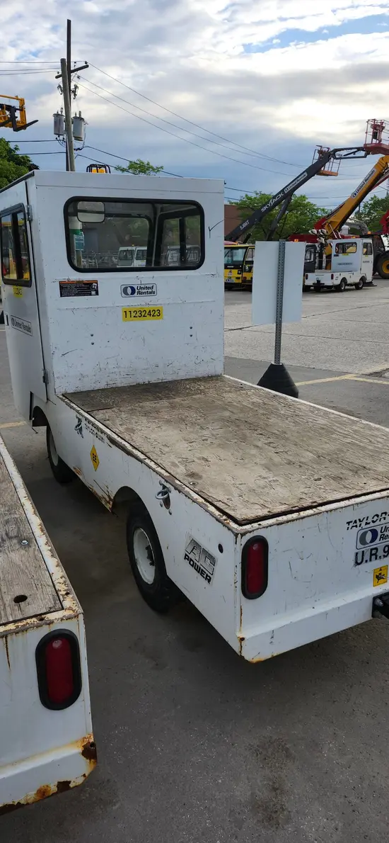 2021 Taylor Dunn B5-440-48EE Utility Vehicle