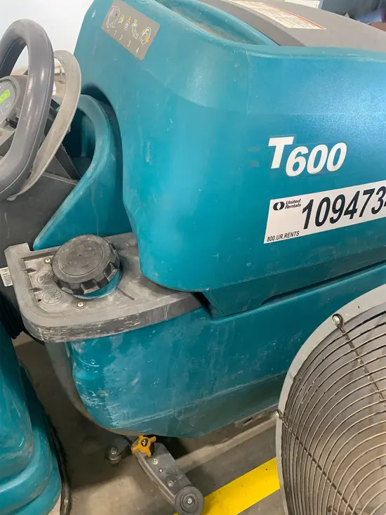 2019 Tennant T600-28 Scrubber