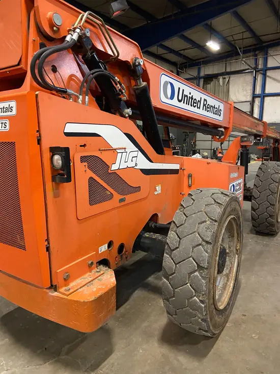 2015 SKYTRAK 6042 Forklift