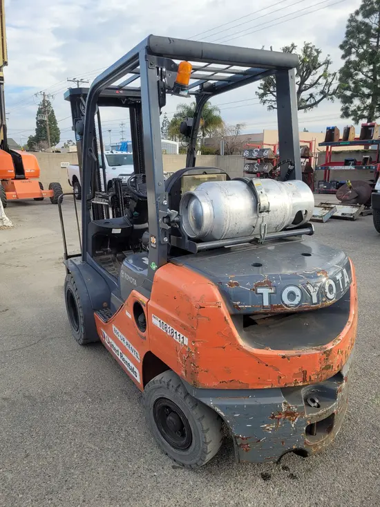 2018 Toyota 8FGU25 Warehouse Forklift