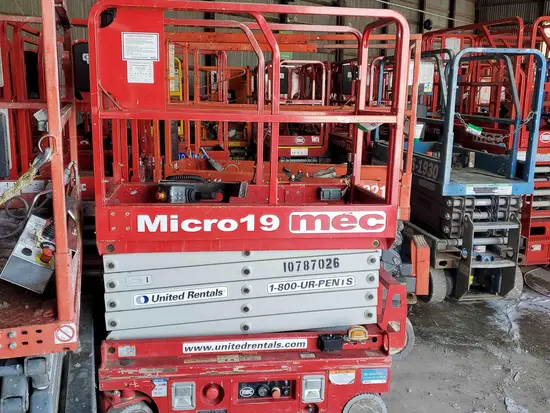 2018 MEC MICRO 19 Scissor Lift