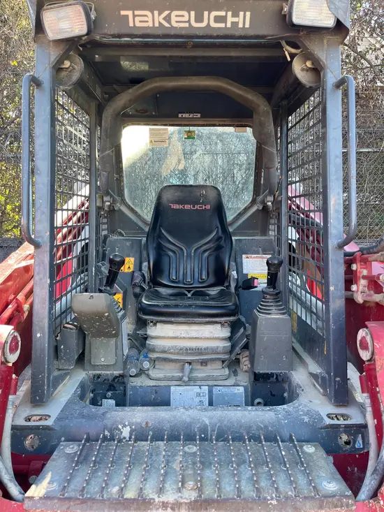 2019 Takeuchi TL8W Track Loader