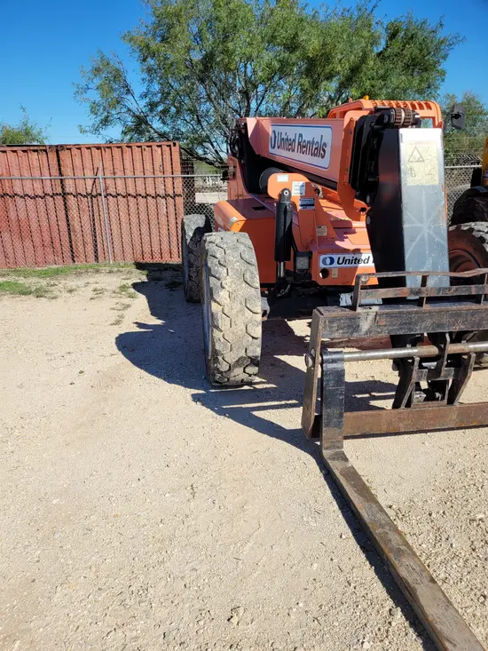2016 SKYTRAK 8042 Forklift