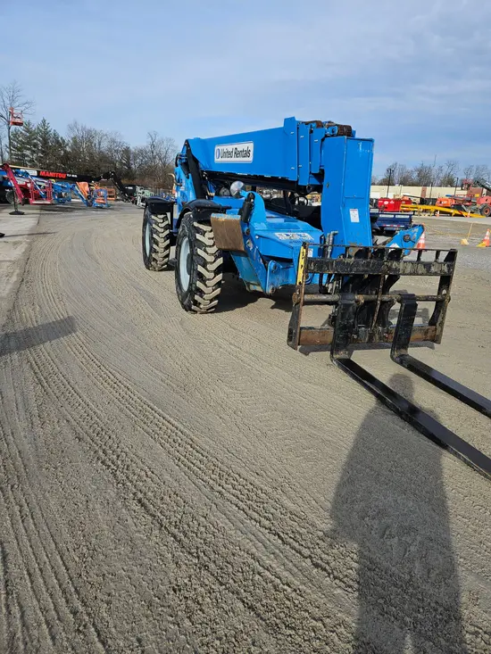 2017 Genie GTH-1056 Forklift