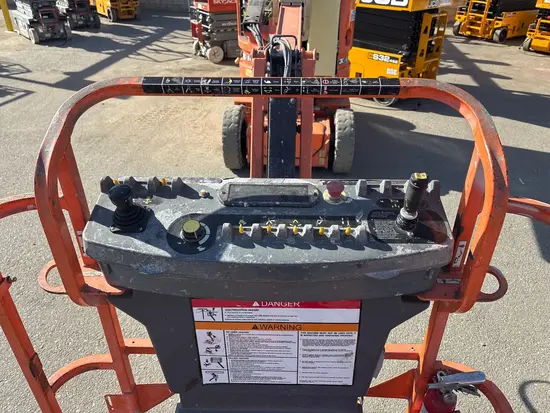 2014 JLG E300AJP Articulating Boom Lift
