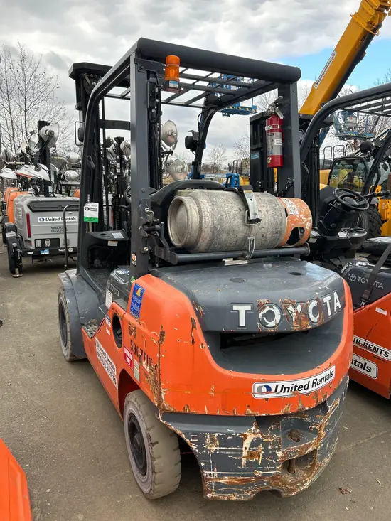 2018 Toyota 8FGU25 Warehouse Forklift